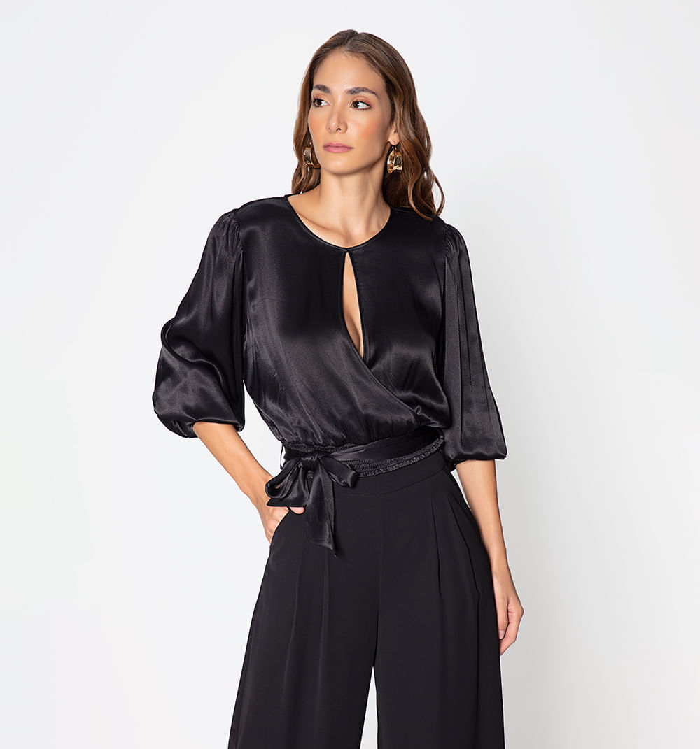 Blusa con lagrima delantera
