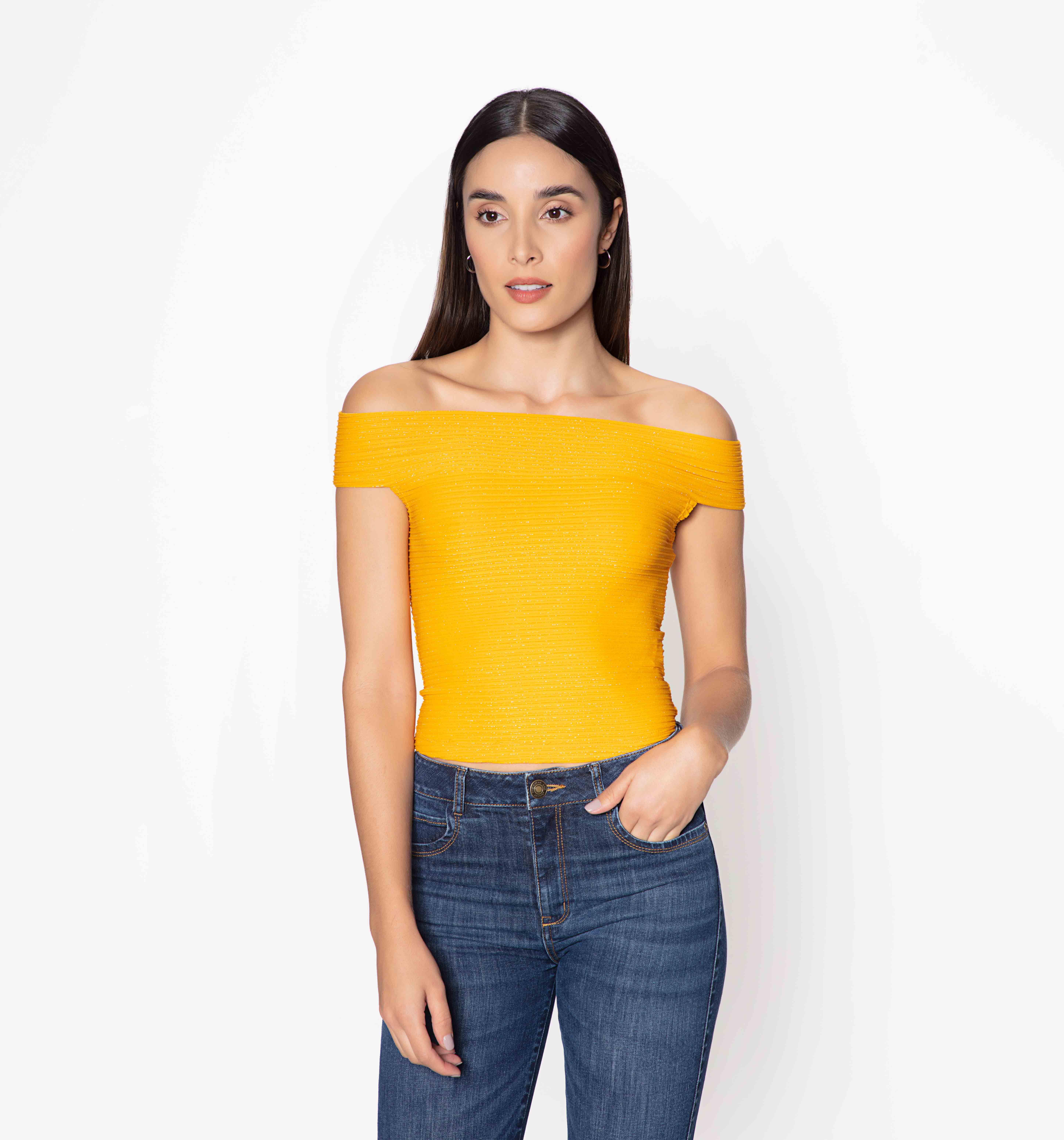 Blusa manga corta escote bandeja