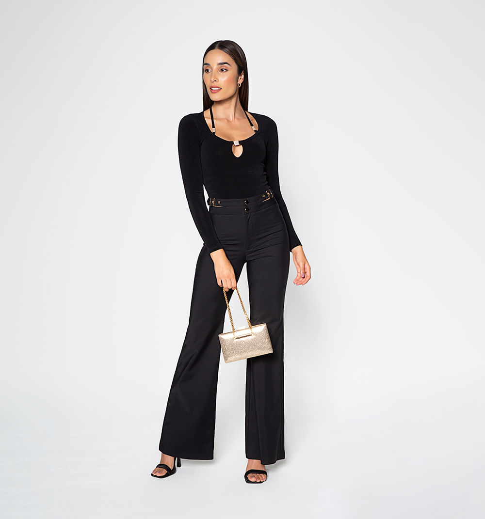Blusa manga larga escote con herraje