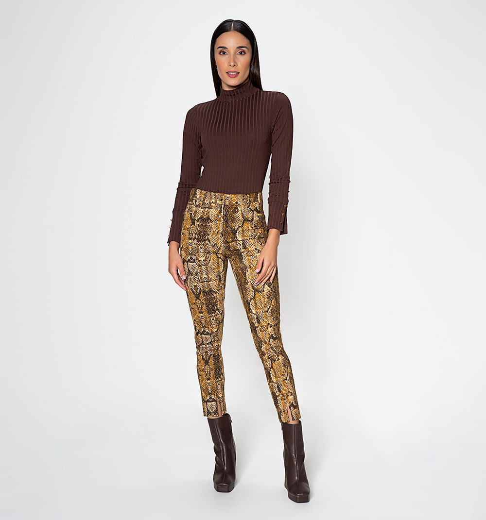 Pantalon skinny con abertura en bota