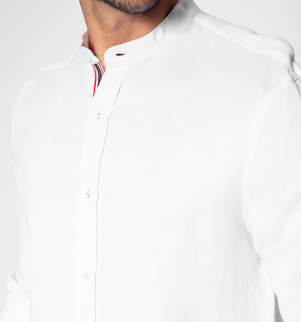Camisa slim fit manga larga cuello nerú