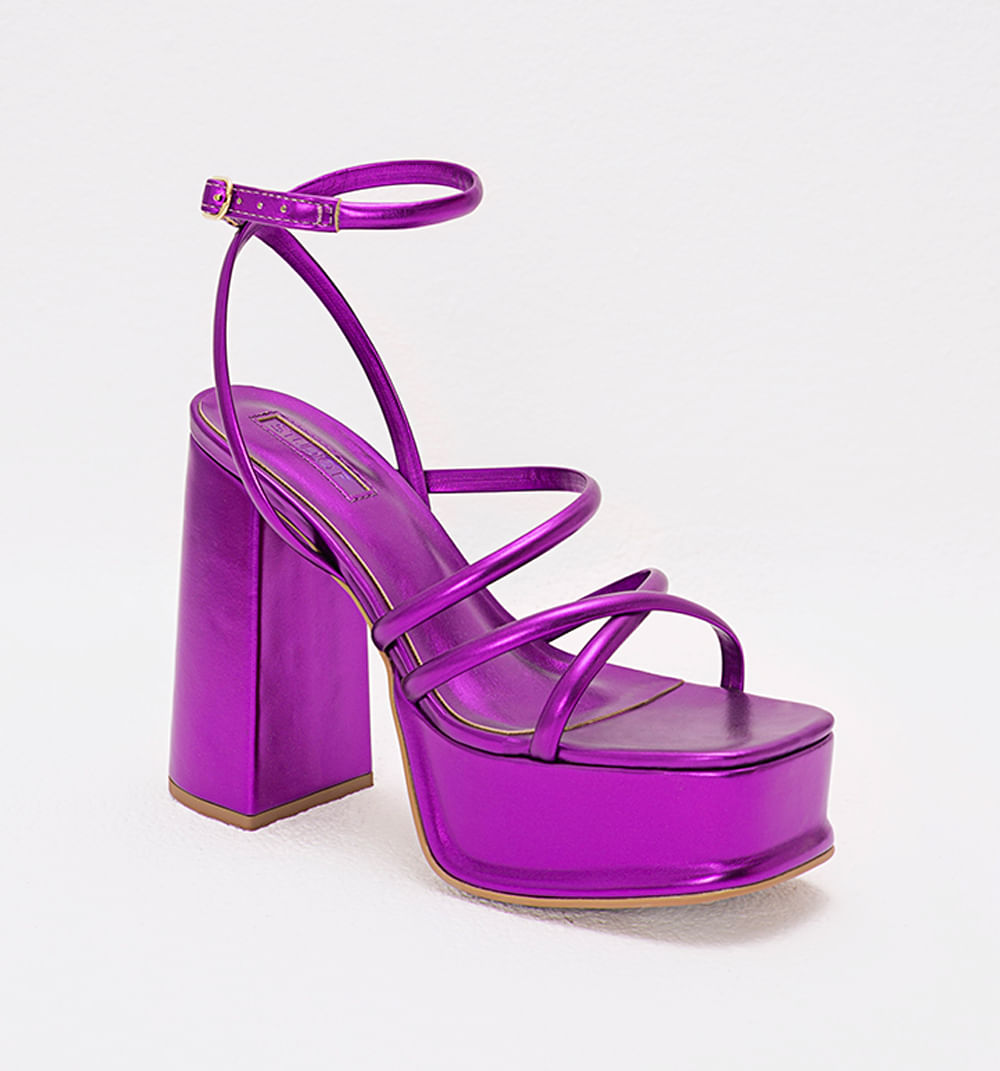 Sandalia tacon metalizada con plataforma