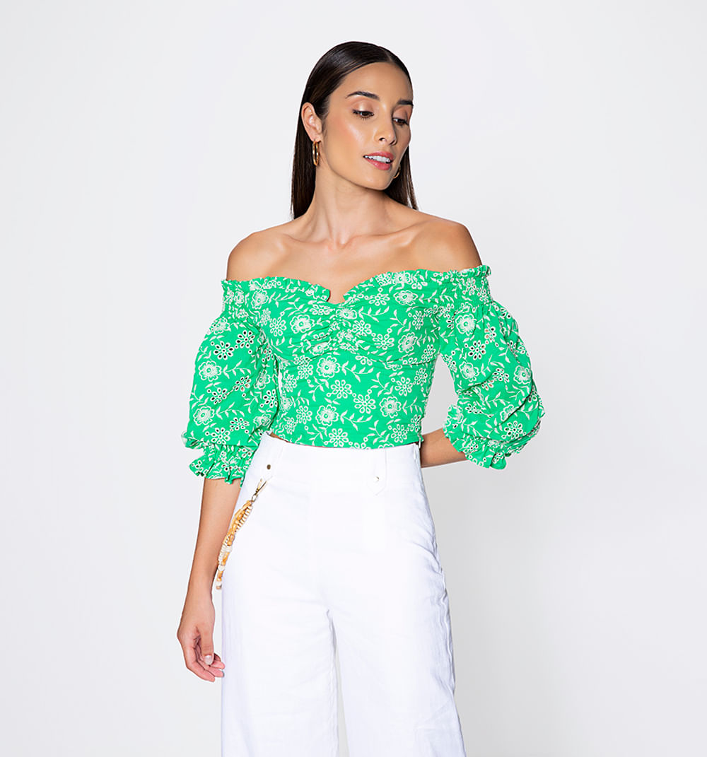 Blusa manga 3/4 con canal en copa