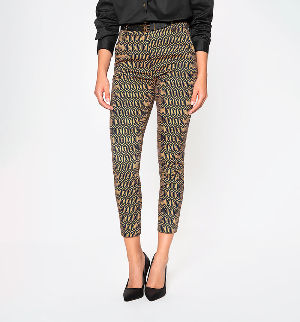 Pantalon tipo chino con correa