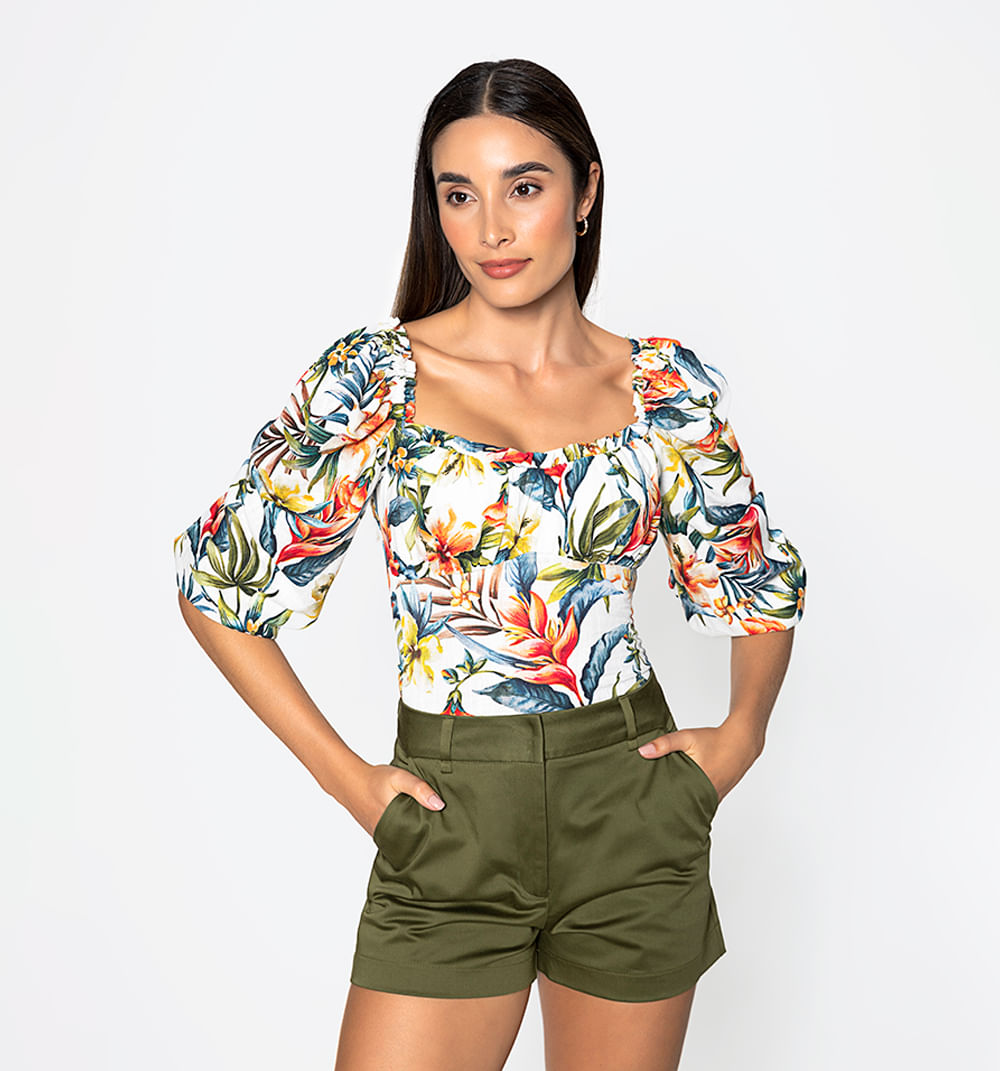 Blusa manga corta con ruchado en posteri