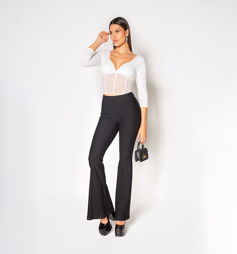 Blusa manga larga con varilla en delante