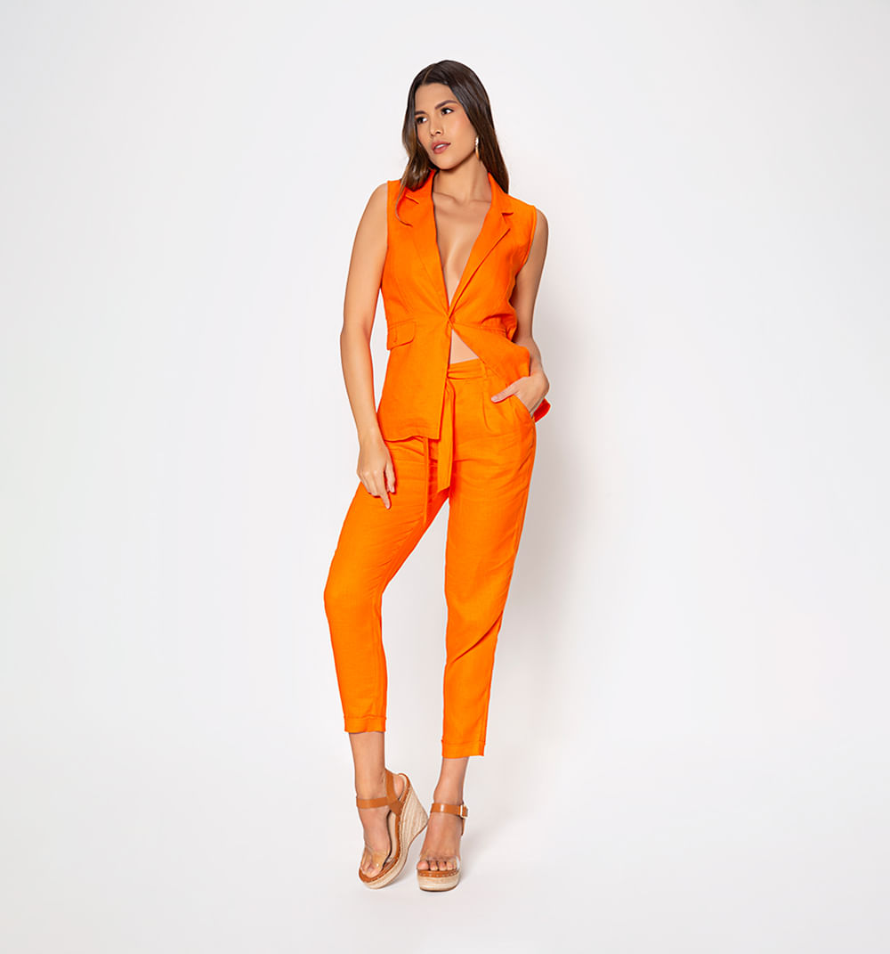 Conjunto pantalón y chaleco largo