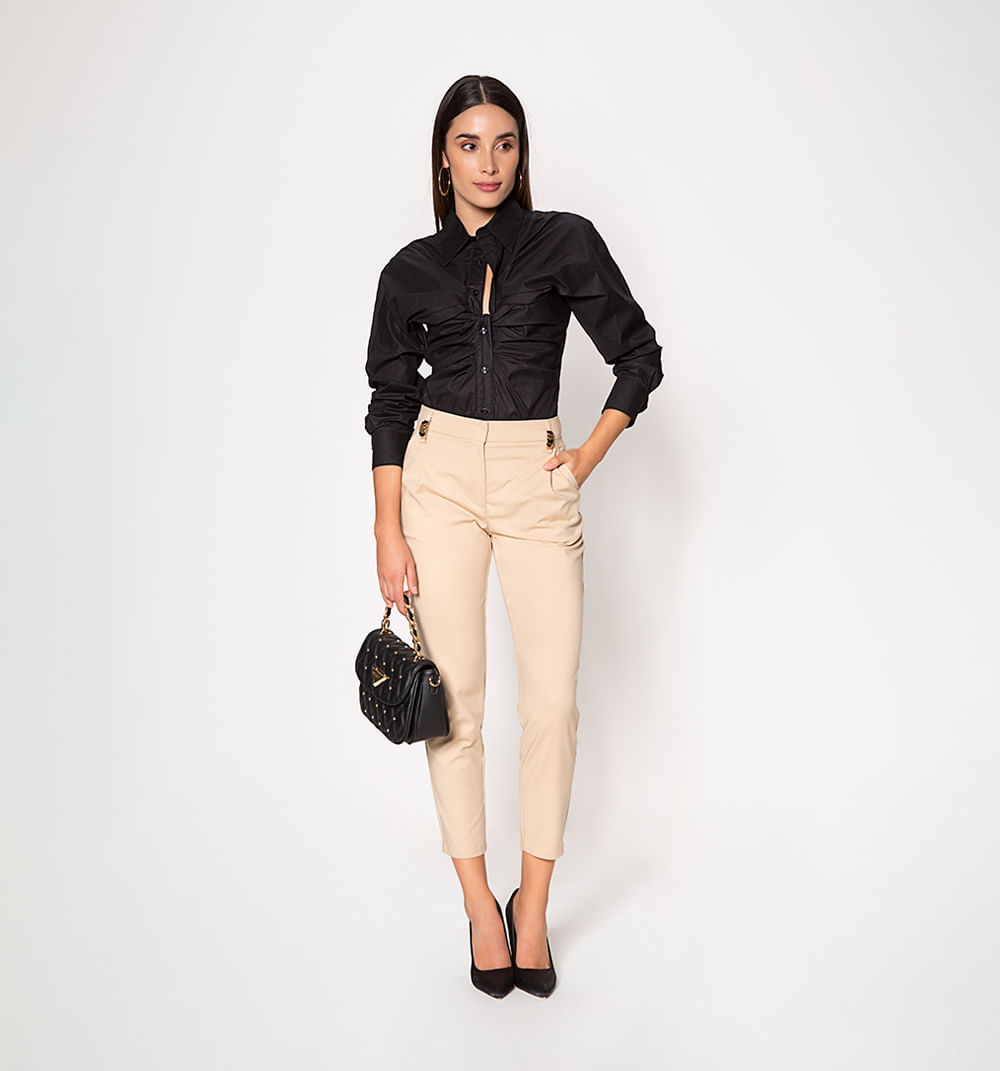 Blusa camisera manga larga frente  entre