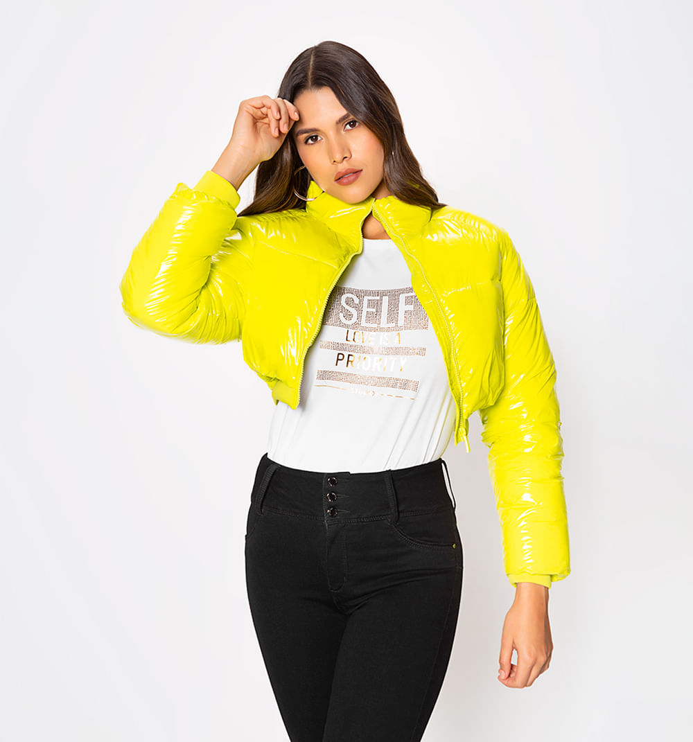 Chaqueta crop acolchada