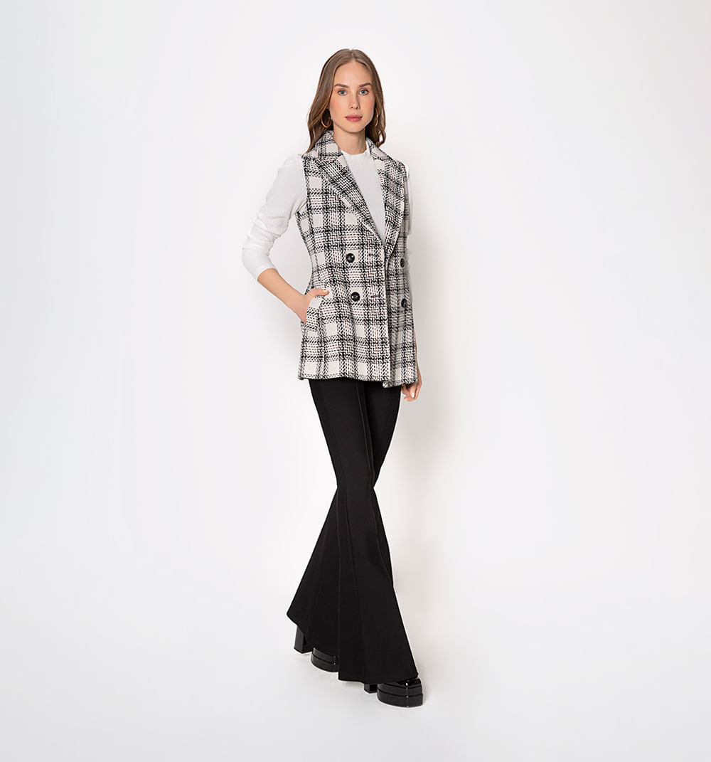 Chaleco en tweed con bolsillos