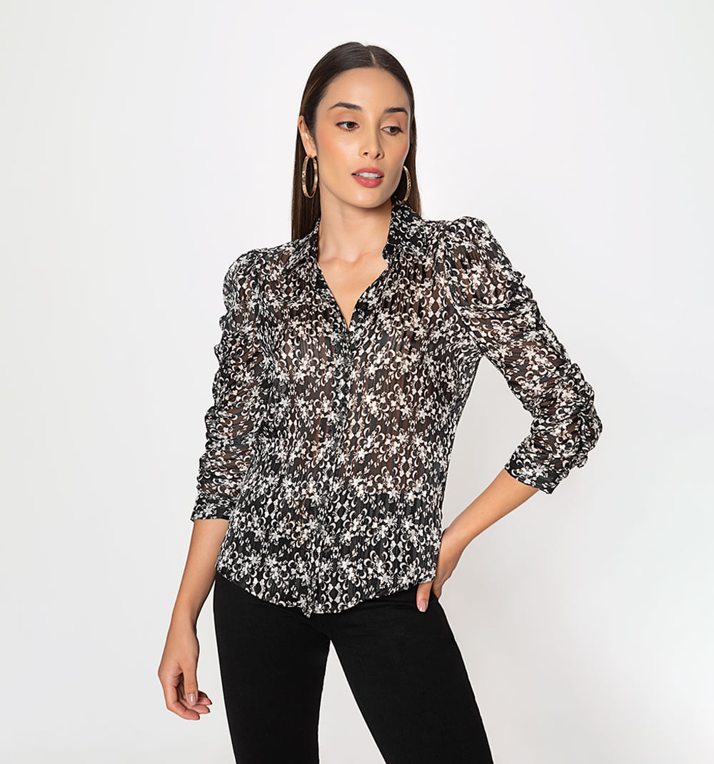 Blusa camisera  manga 3/4 con pellizcos