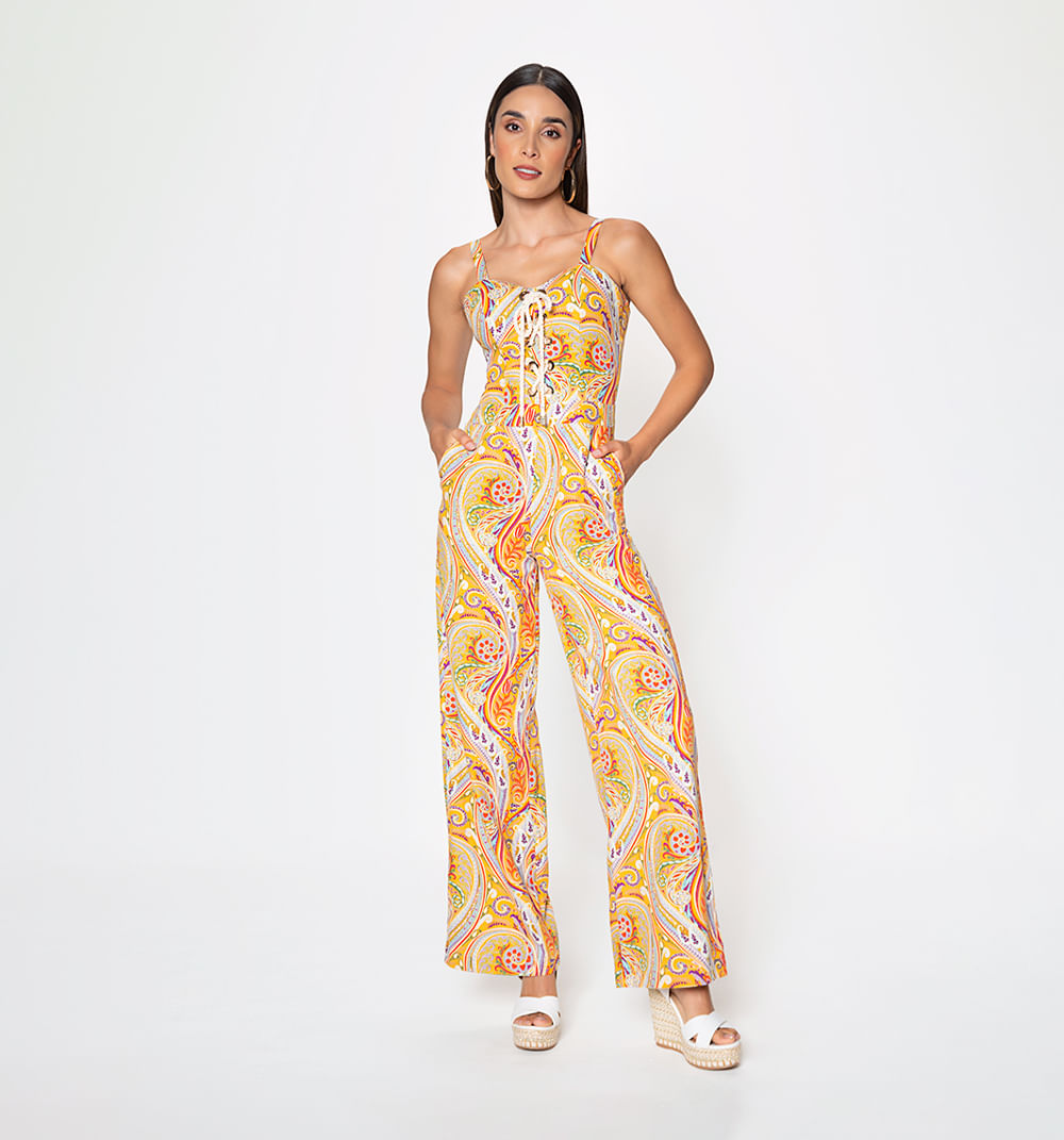 Enterizo palazo con ojaletes