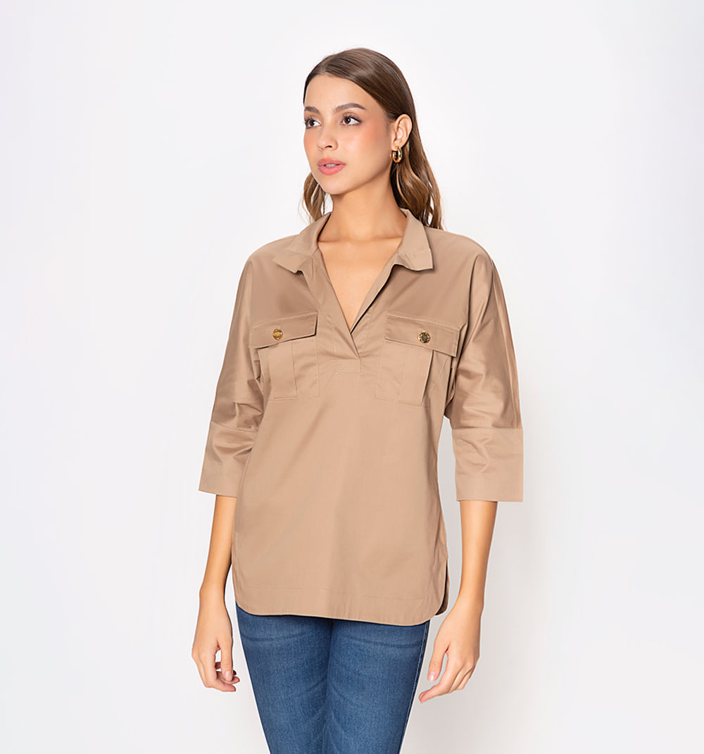 Camisera con dos bolsillos laterales