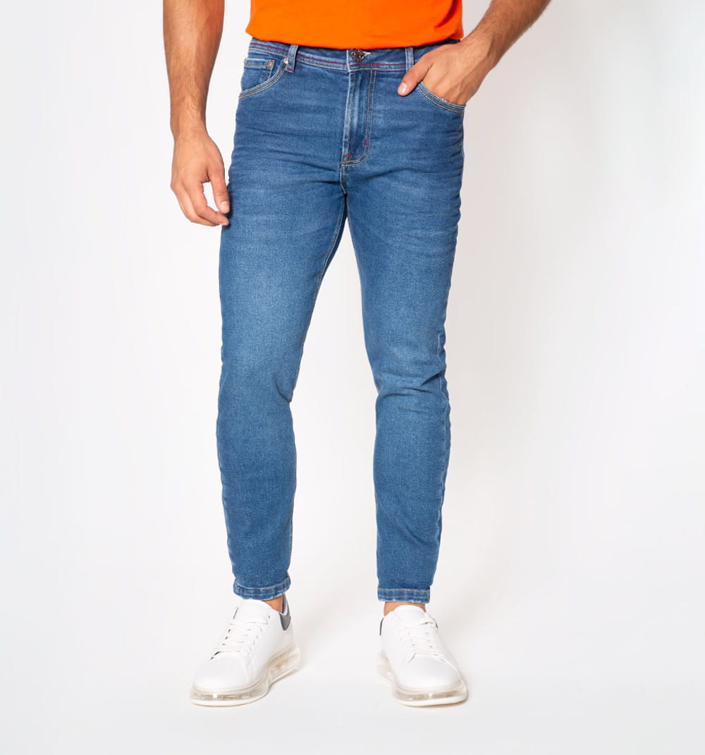 Jean slim fit con hilo en contraste