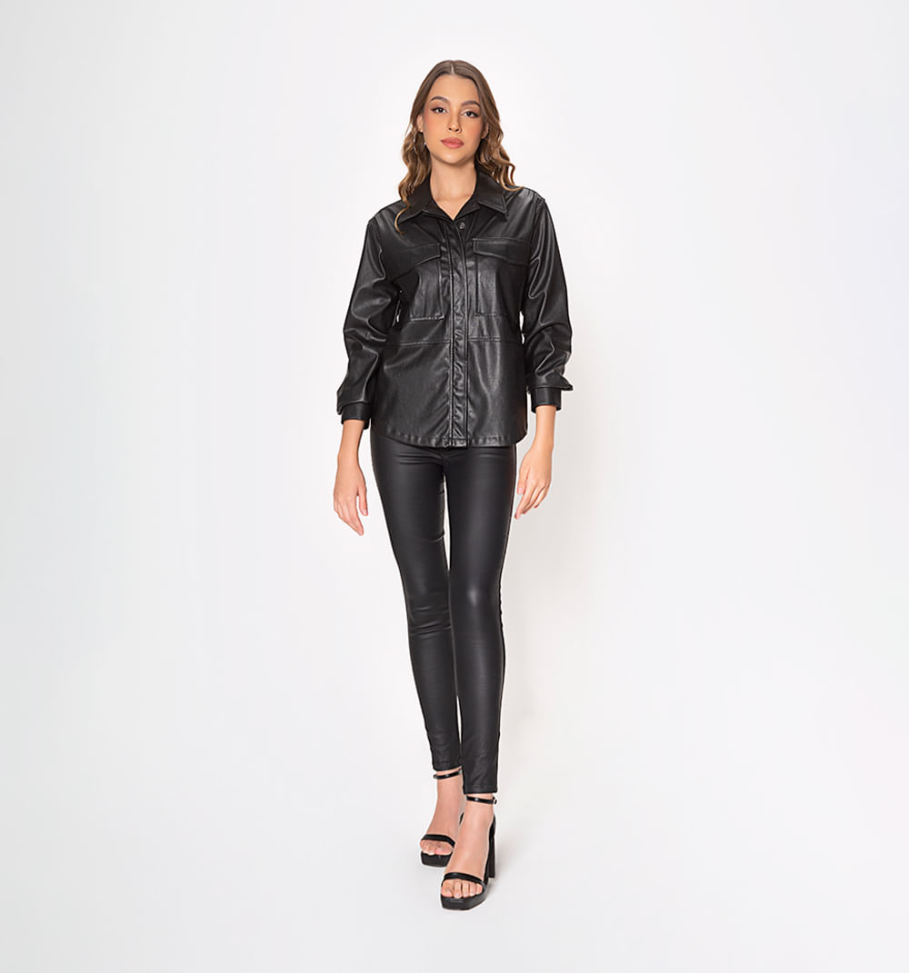 Blusa camisera manga larga con bolsillo