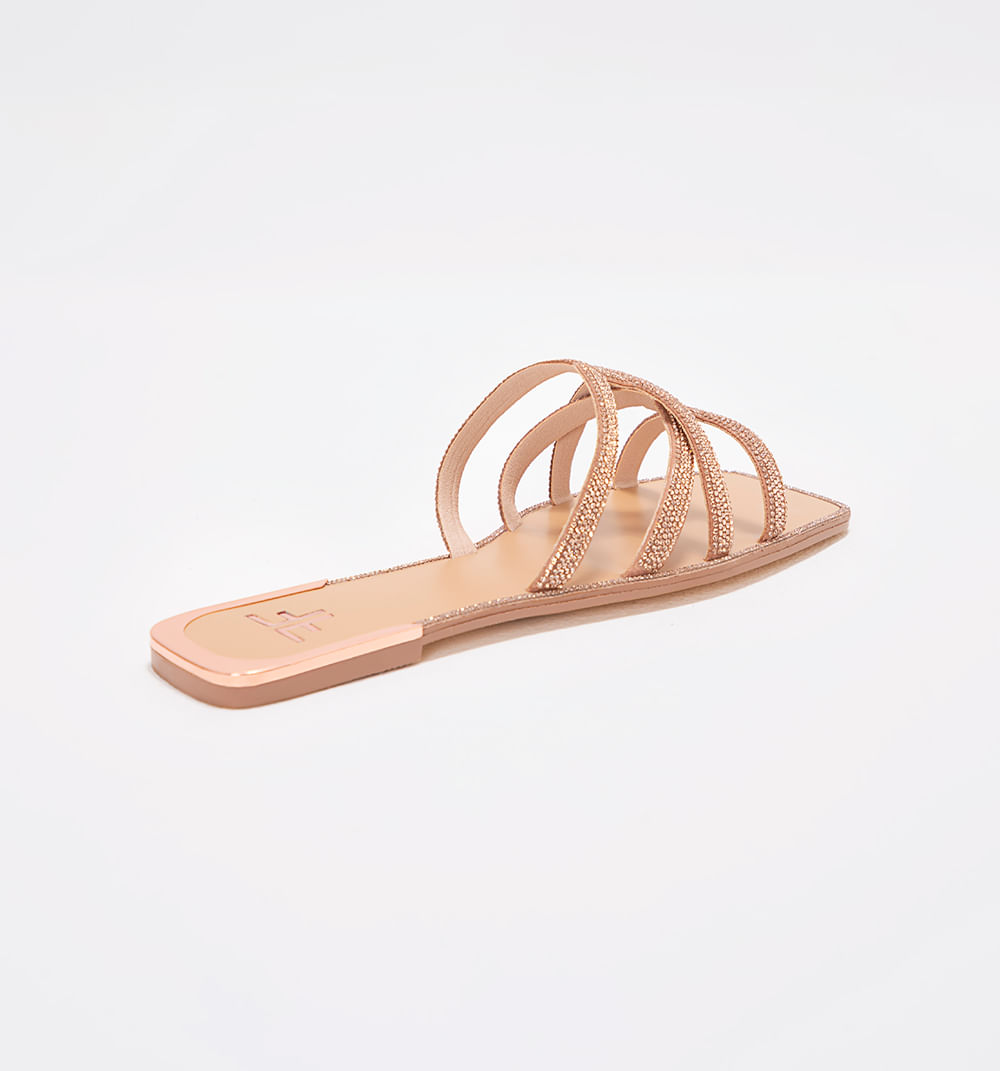 Sandalia plana con capellada en hotfix c