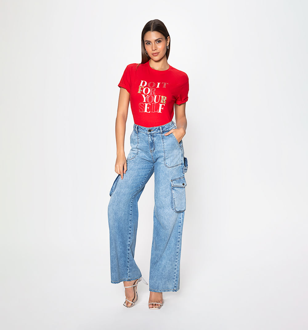 Camiseta  con cristales en letras