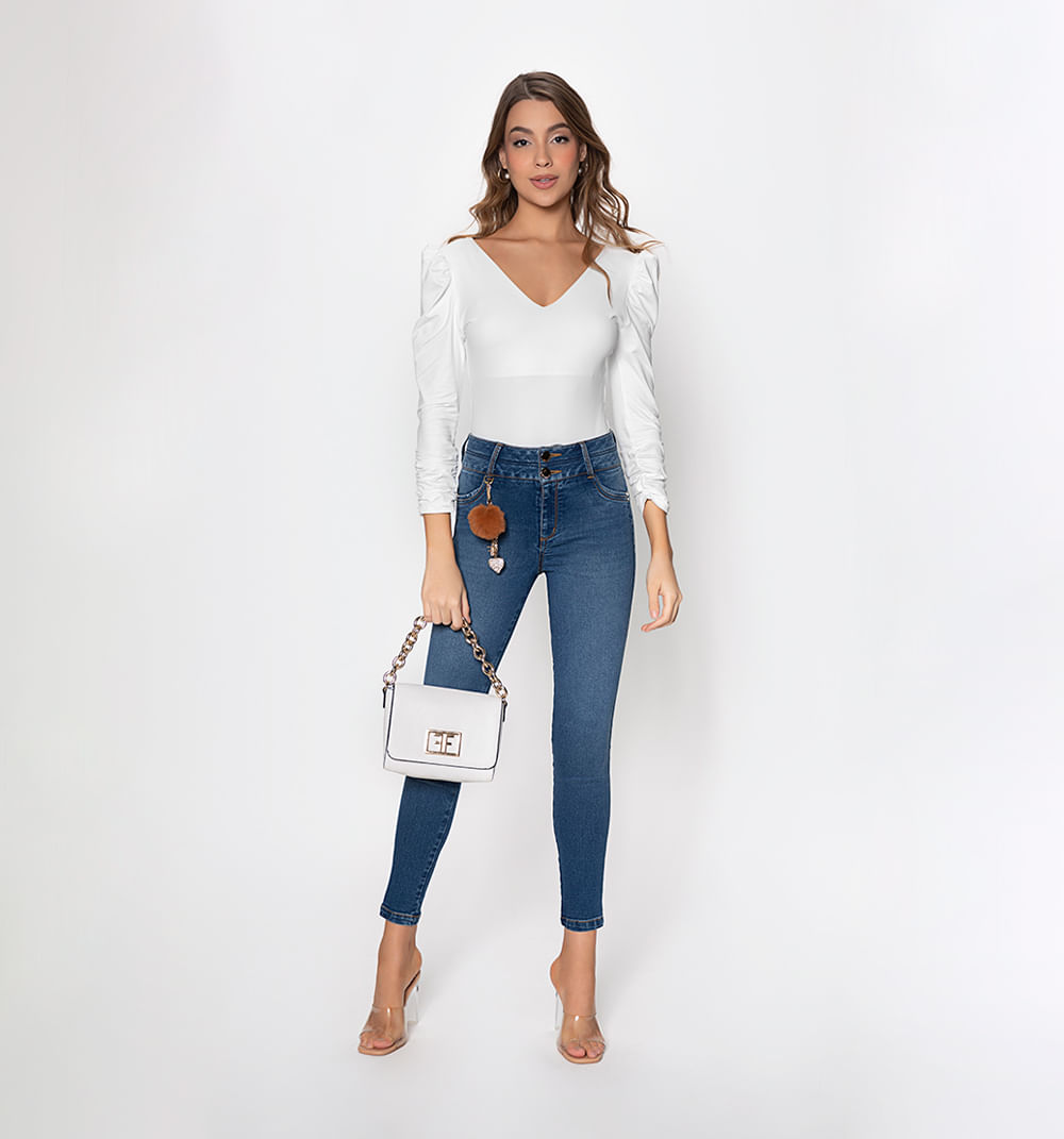 Jean ultraslim tiro alto, levanta cola,