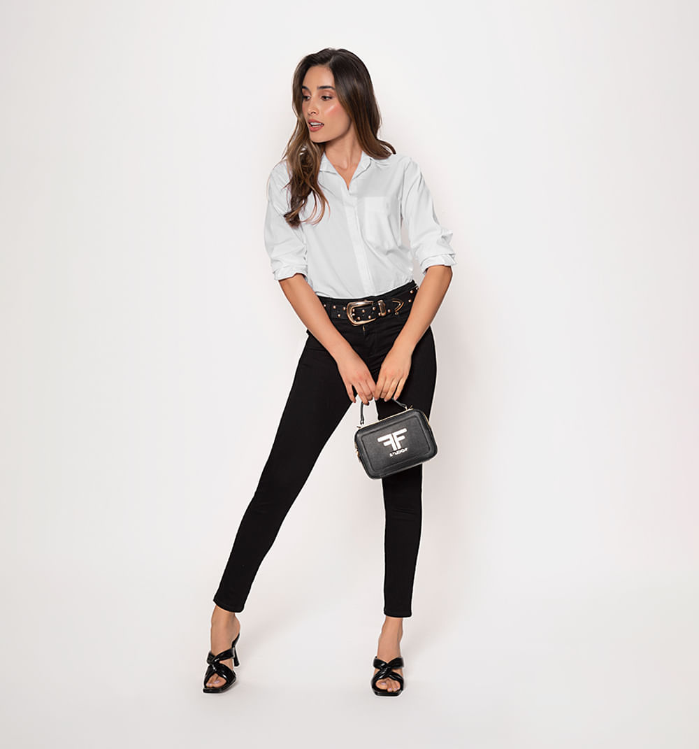 Jean ultraslim, tiro medio, con bolsillo