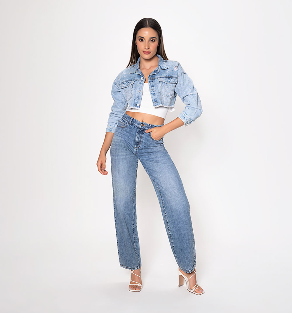 Chaqueta clasica corta oversize con hot