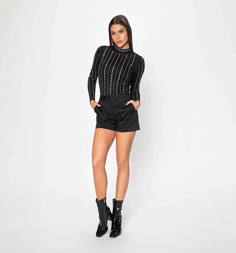 Crop top con hotfix