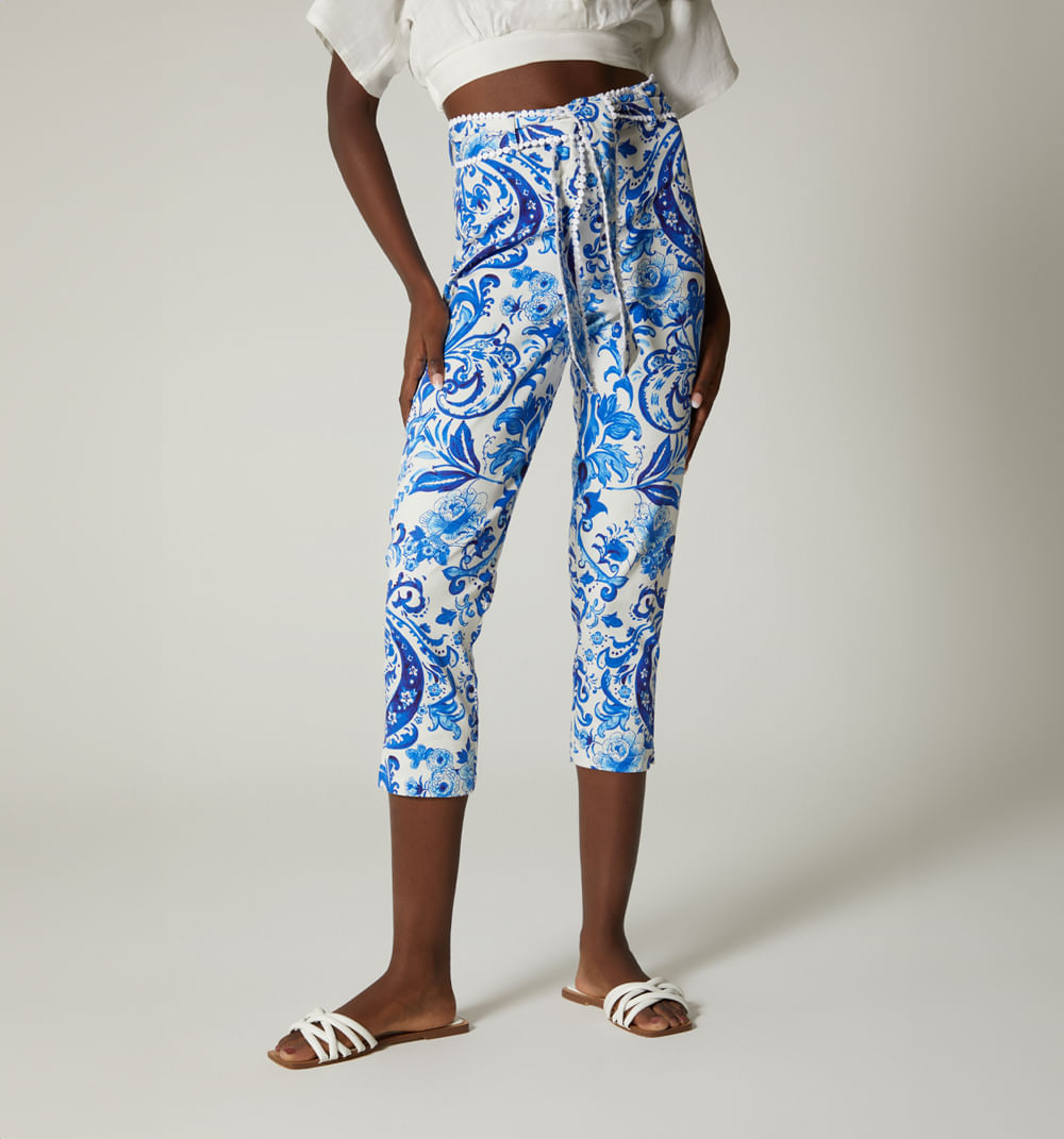 Pantalon capri con tira de anudar
