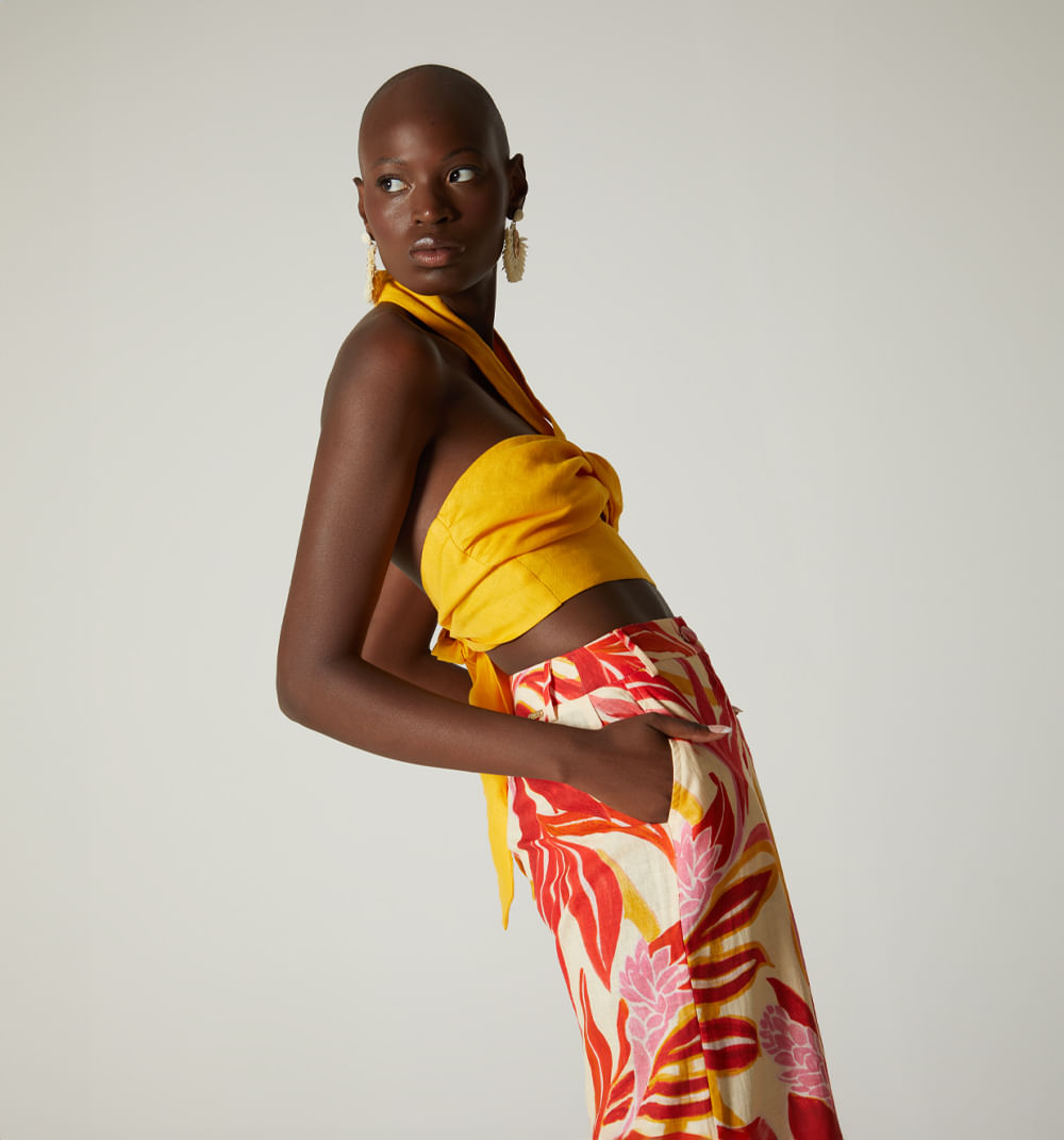 Blusa con entorche de amarrar