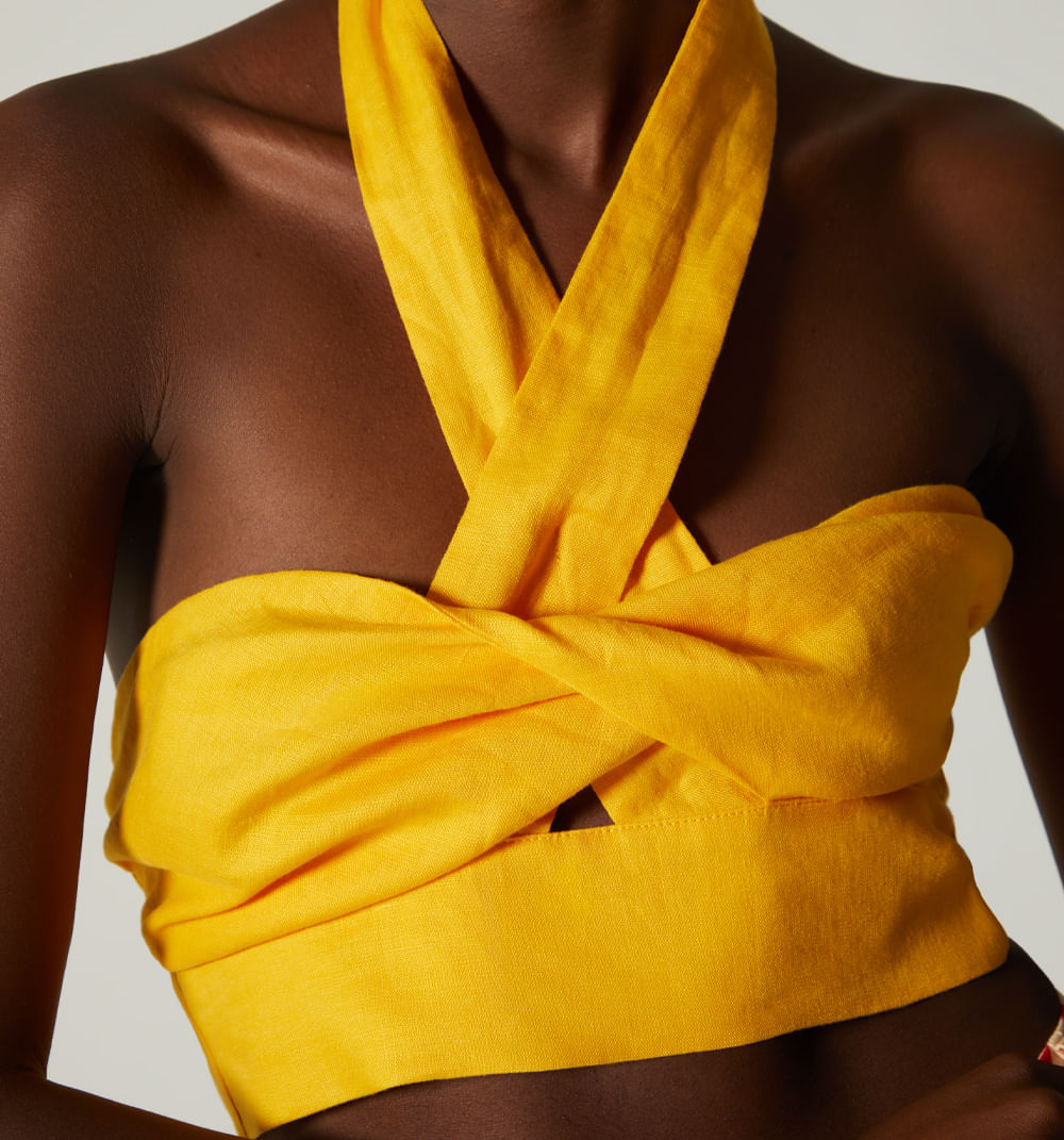 Blusa con entorche de amarrar