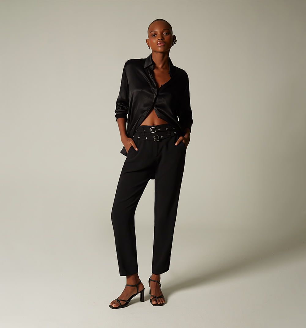 Pantalon tiro alto con doble correa