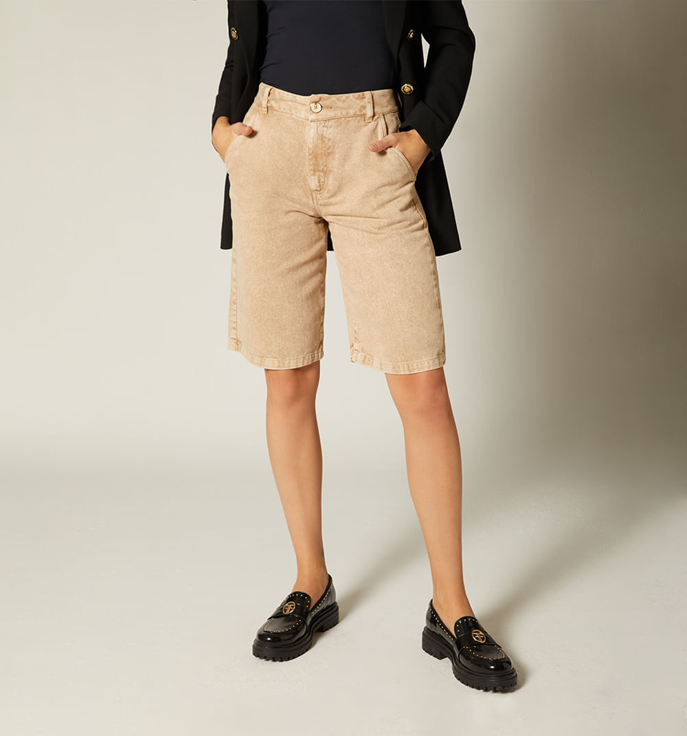Bermuda tiro alto, bolsillo chino, color