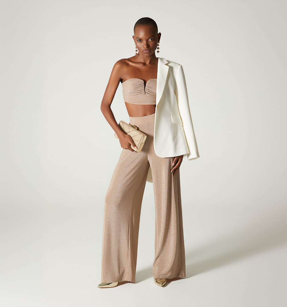 Blusa strapless con escote en v