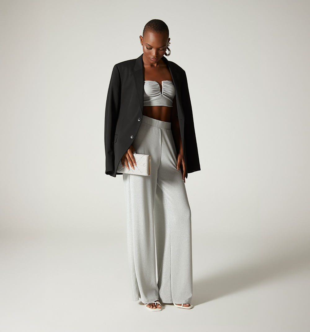 Blusa strapless con escote en v