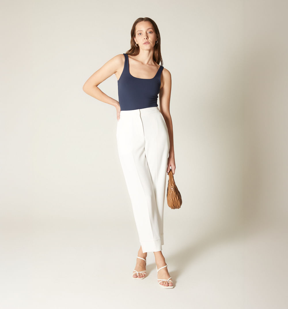 Pantalon recto tiro alto corte en bota