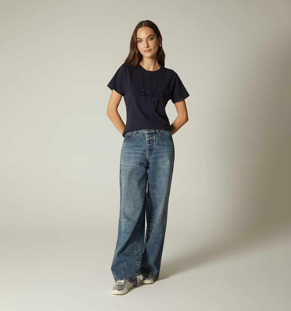 Camiseta texto en relieve