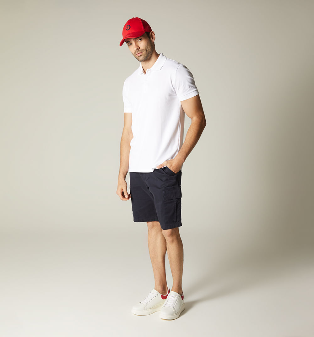 Bermuda para hombre cargo con placa