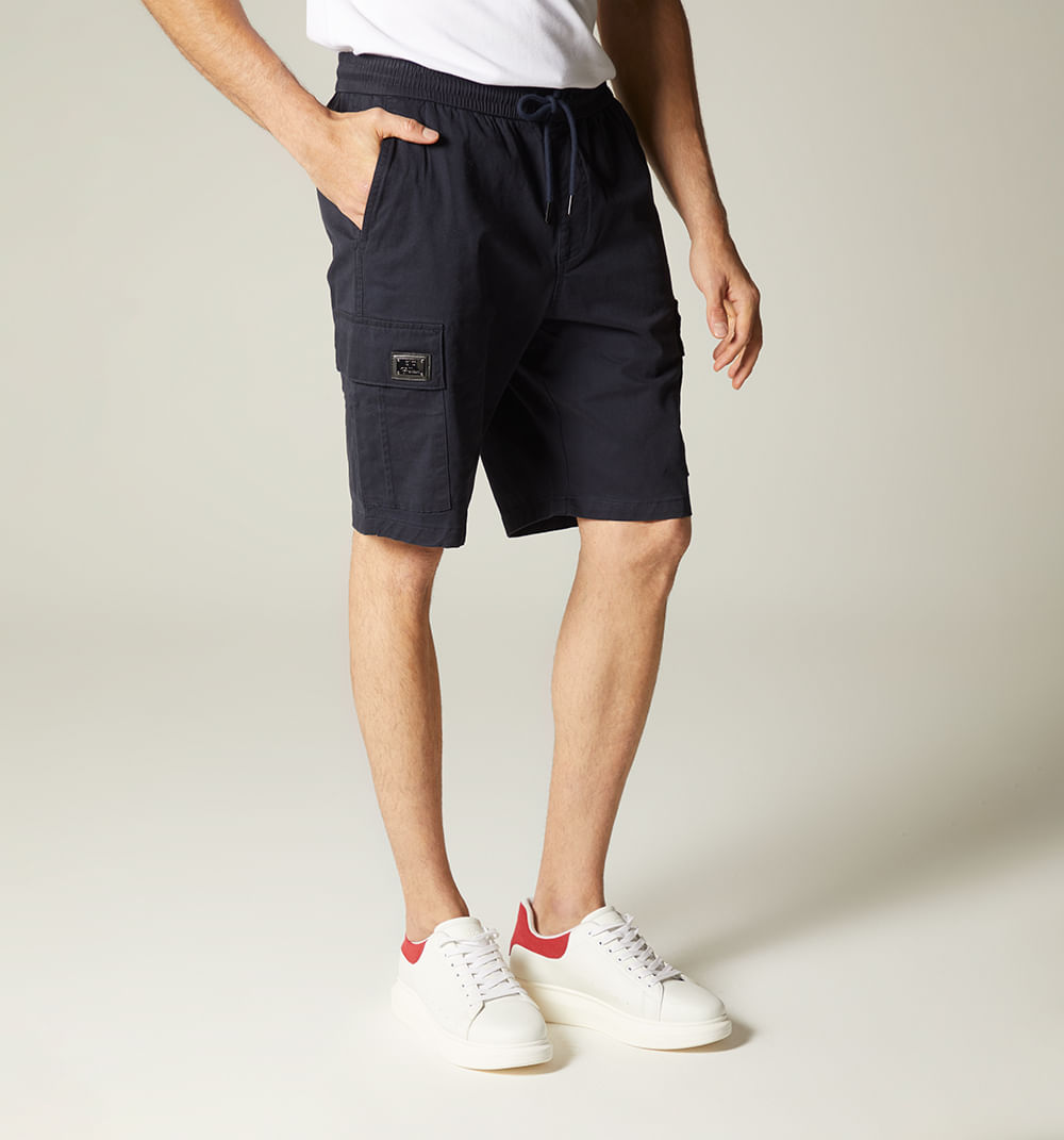 Bermuda para hombre cargo con placa