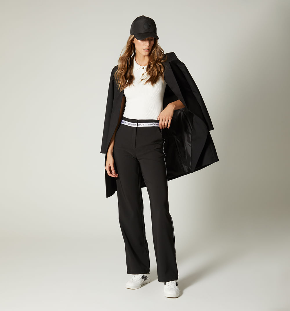 Blusa tipo polo con vivos en puño y cuel