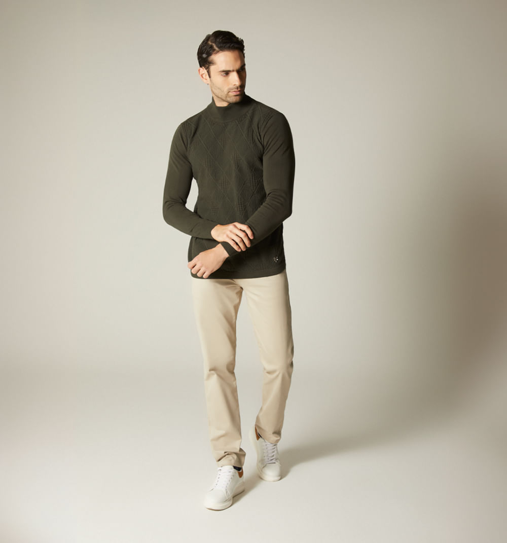 Buzo de rombos cuello alto