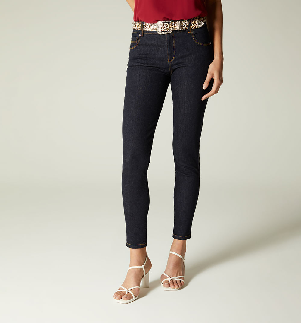 Jean  skinny tiro medio,cinco bolsillos, con correa animal print cristales