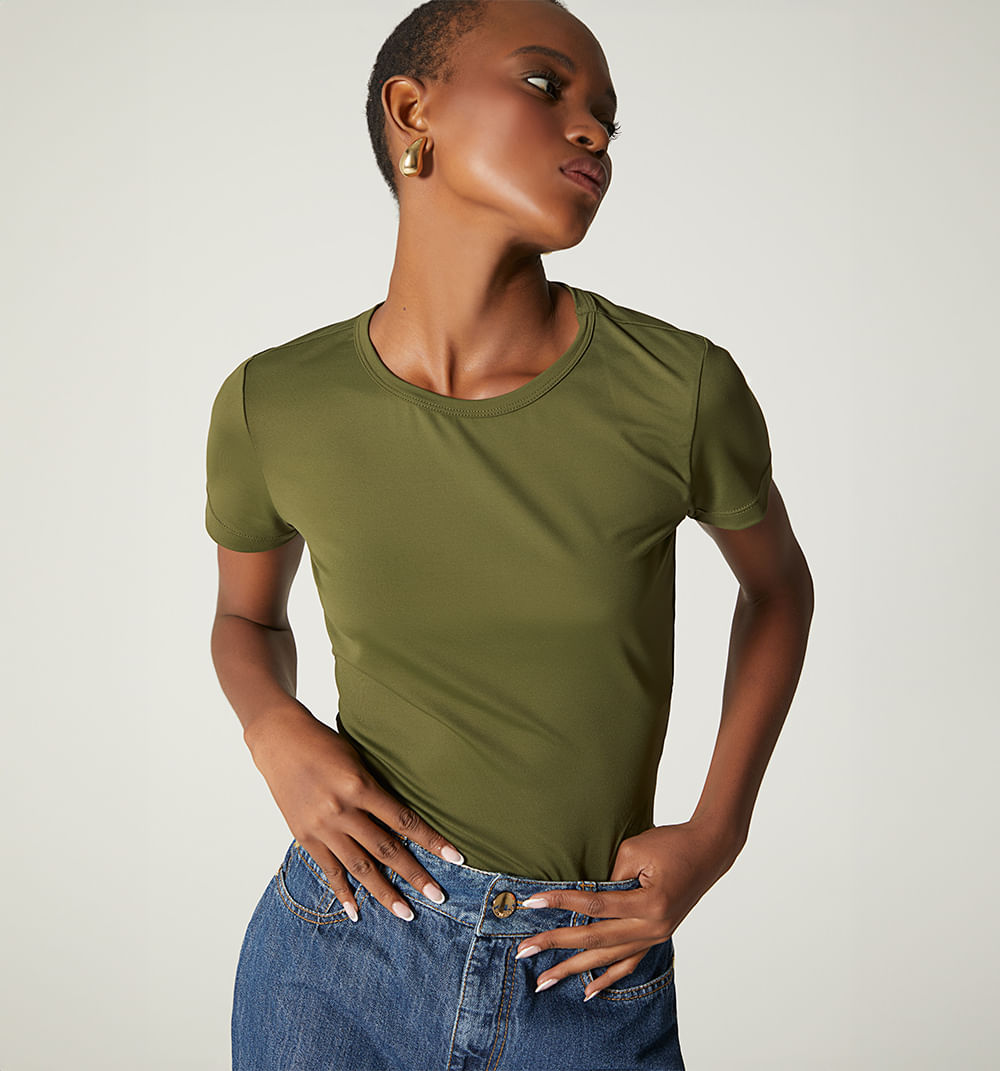 Blusa basica escote redondo manga corta