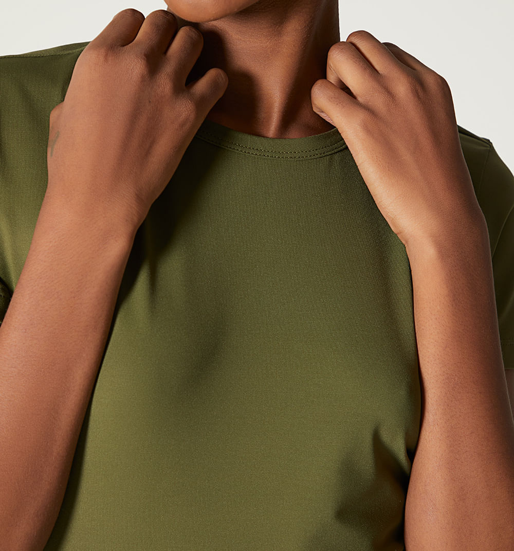 Blusa basica escote redondo manga corta