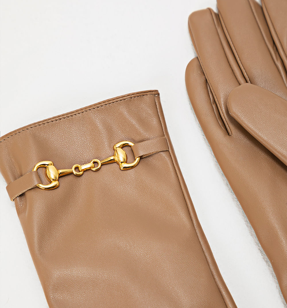 Guantes con herraje