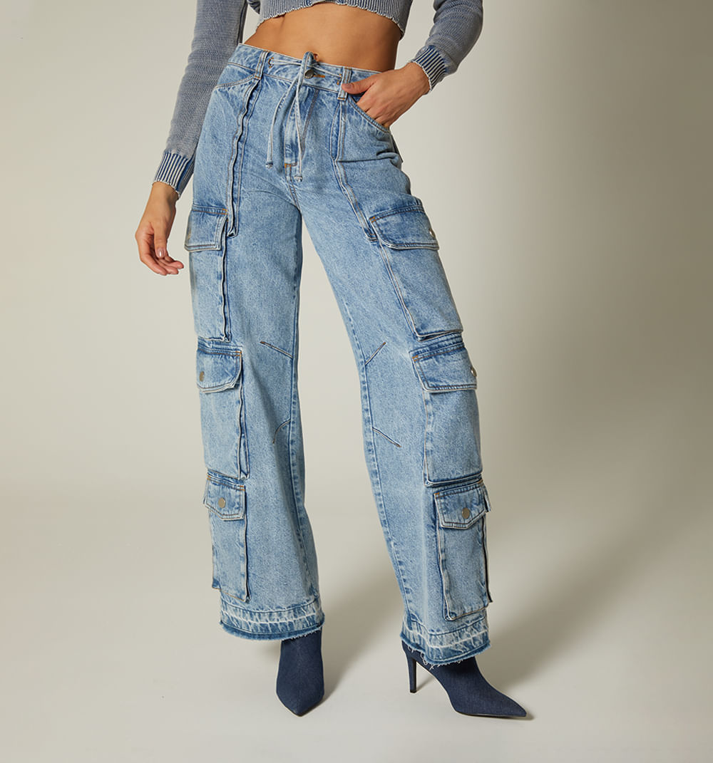 Jean wide leg, tiro alto, bolsillos util