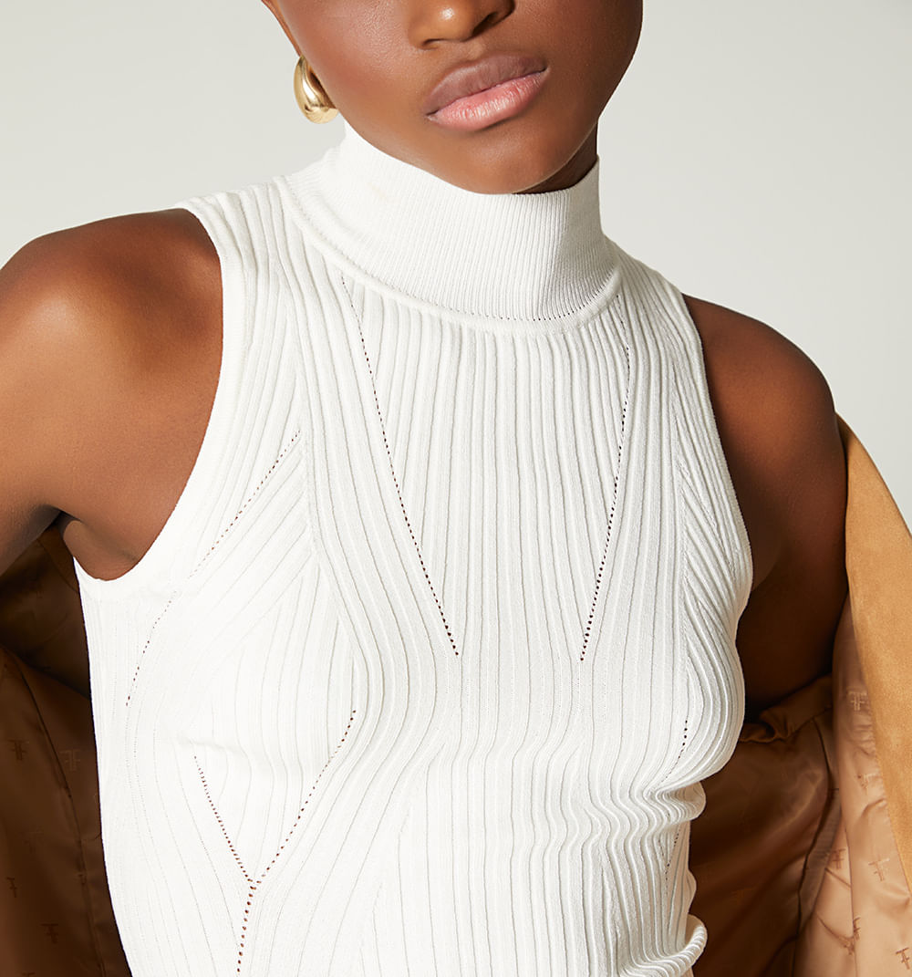 Blusa manga sisa cuello tortuga en rib