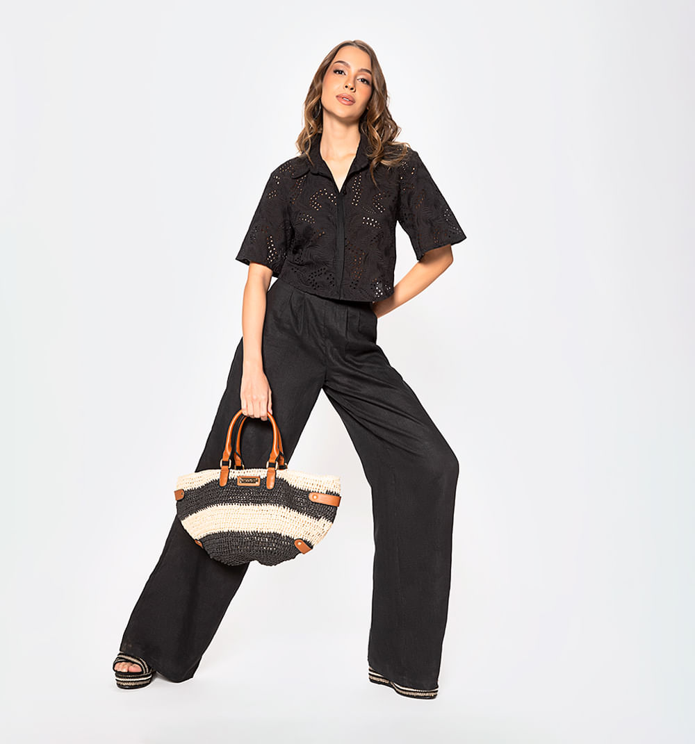 Blusa camisera tipo boxy manga corta