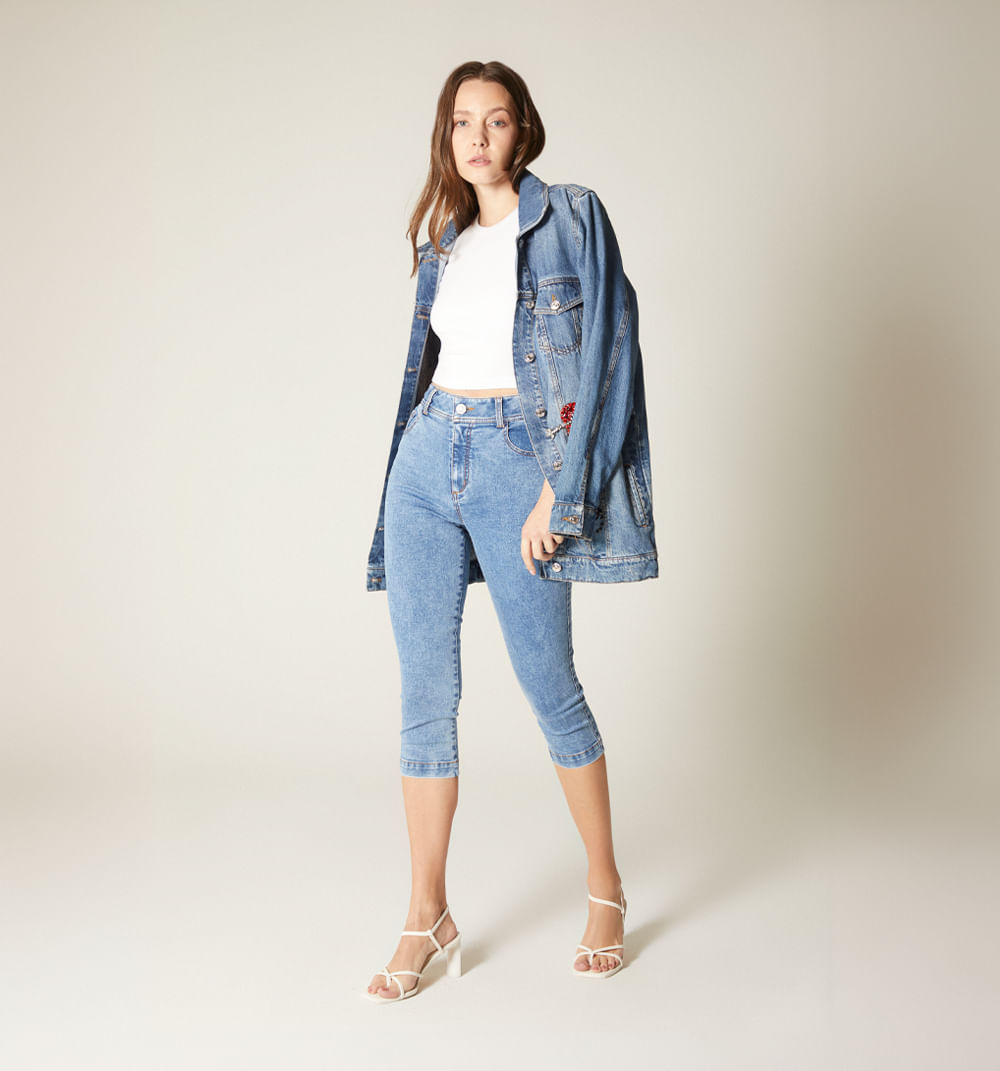 Chaqueta over size con apliques love