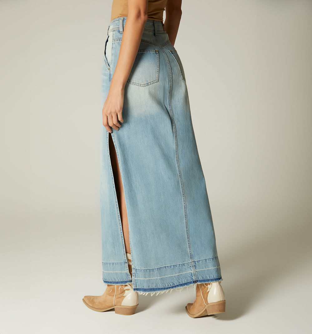 Falda larga con abertura  en lados