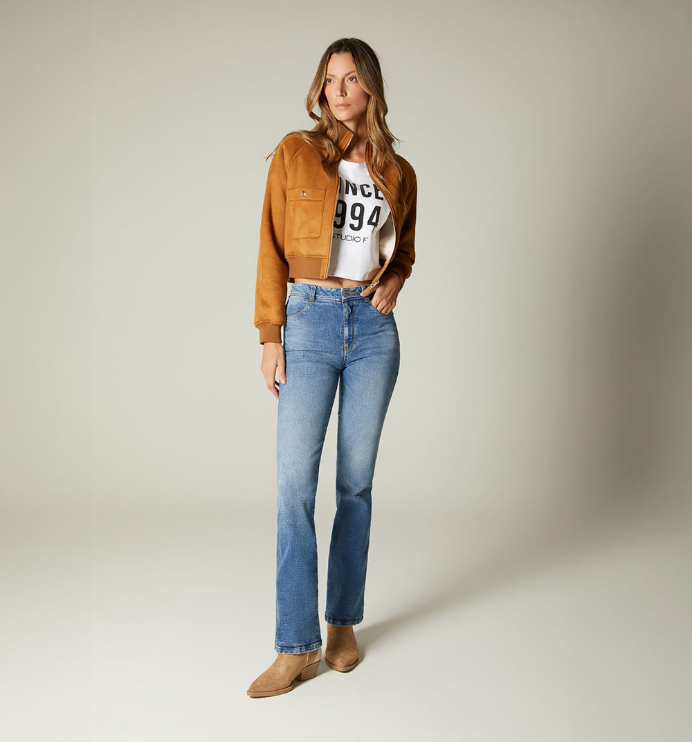 Jean bota recta tiro alto, cinco bolsillos, monroe, proceso medio