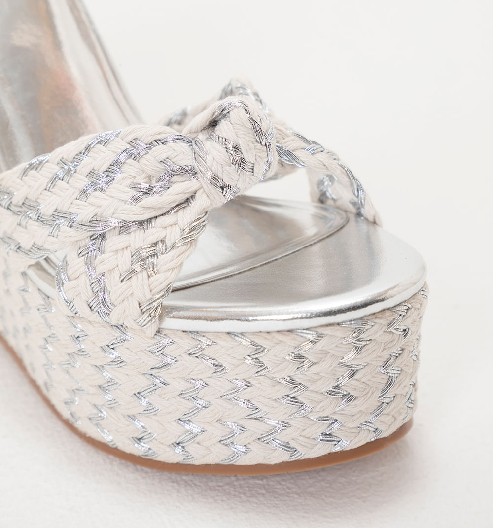 Sandalia plataforma cruzada con lurex