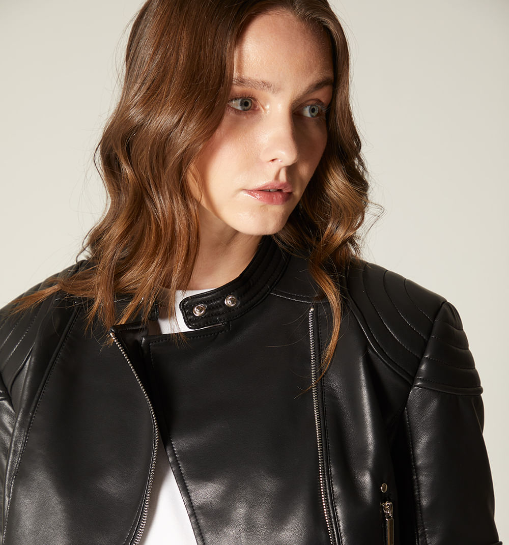Chaqueta motera